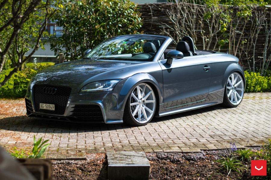  Audi TT Roadster on Vossen Wheels (VFS1) 2017 года  (фото 1 из 23)